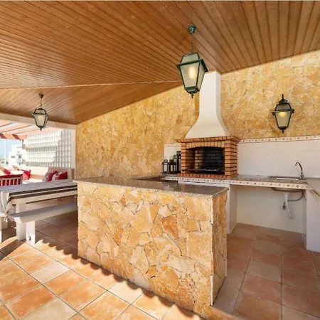 Holiday home Amazing Villa With Capacity For 8 People