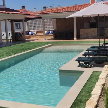 Amazing Villa With Capacity For 8 People * Nazare